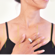 A Chic Piece of Jewelry That Keeps You Healthy? Want! A Chic Piece of Jewelry That Keeps You Healthy? Want!