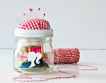 10 Creative Gifts That Come in a Jar