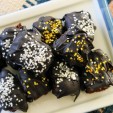 Star-Studded Dark Chocolate Cake Bites Star-Studded Dark Chocolate Cake Bites