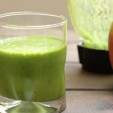 Spoon Up Our Super Skinny Spinach Smoothie (Only 145 Calories!)