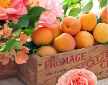 20 Clever Ideas for Stellar Spring Table Decor