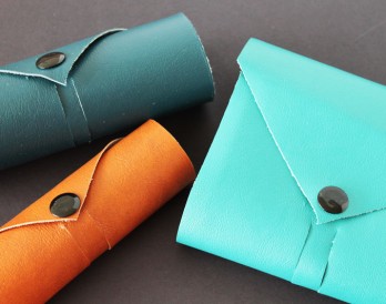 A Fashionable Way to Roll Up Your Cords