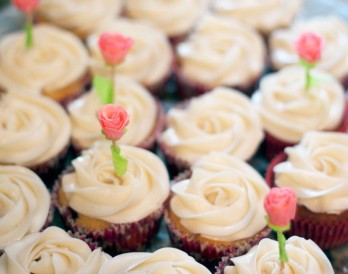 Yummy Rosewater Cupcakes + DIY Rose Cupcake Toppers