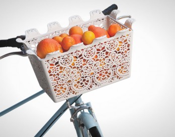 15 Beautiful Bike Baskets and Panniers