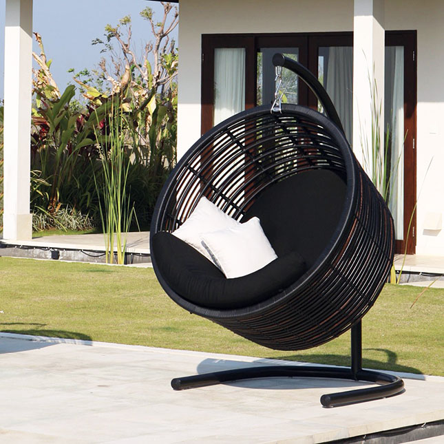 20 BritApproved Ways to “Hang Out” Brit + Co