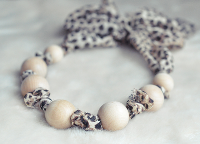 5-Minute DIY: Knotted Necklace 5-Minute DIY: Knotted Necklace