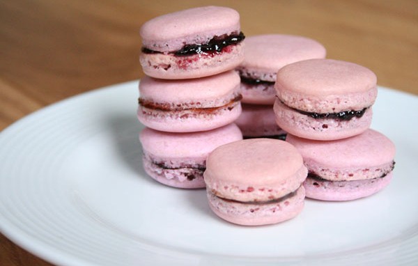 How to Make Macarons Like a French Baker