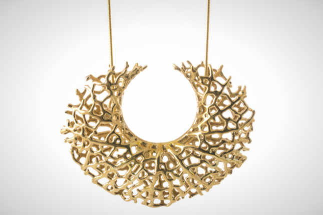 21 3D Printed Gold Jewelry and Accessories We Want Now ...